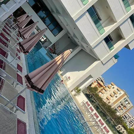 Geni Apartment *